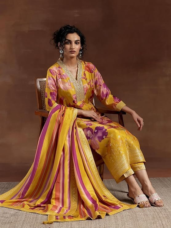 Libas Women's Silk Blend Kurta Set